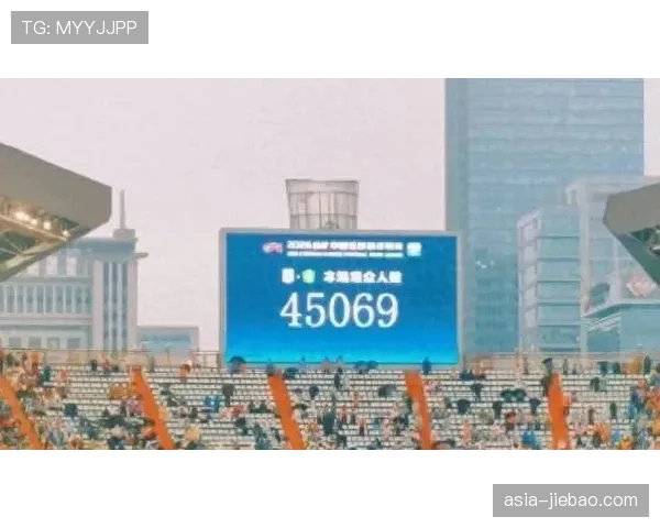 实时数据播报:山东泰山本场已成功拦截对手转换发起12次 实时数据播报:山东泰山本场已成功拦截对手转换发起12次